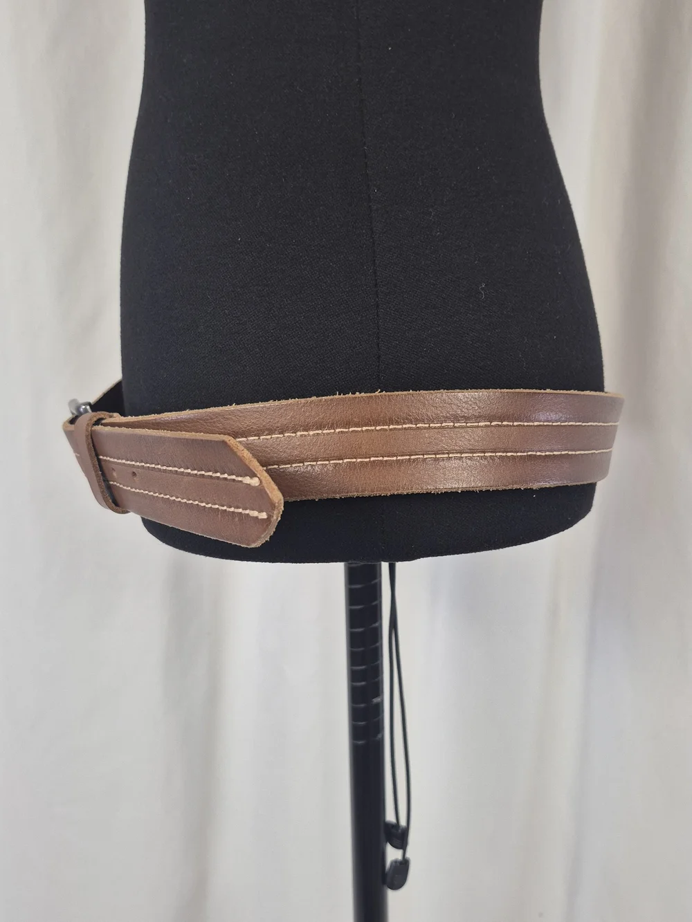 Fossil Men's Brown Leather Belt w/ Double-Row Contrast Stitching - Size 38